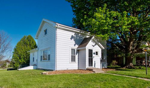 303 Cherry St, Albion, IN, 46701-1002 | Card Image