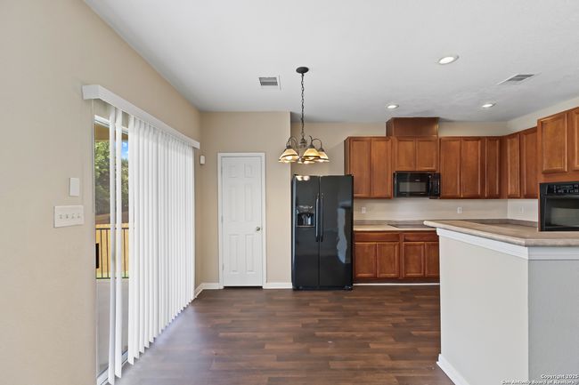 156 Springtree Blf, House other with 4 bedrooms, 3 bathrooms and null parking in Cibolo TX | Image 17