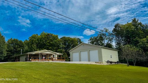 752 New Light Rd, Winfield, TN, 37892-2203 | Card Image
