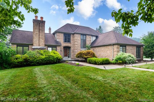 48775 Harvest Dr, Plymouth, MI, 48170-6318 | Card Image