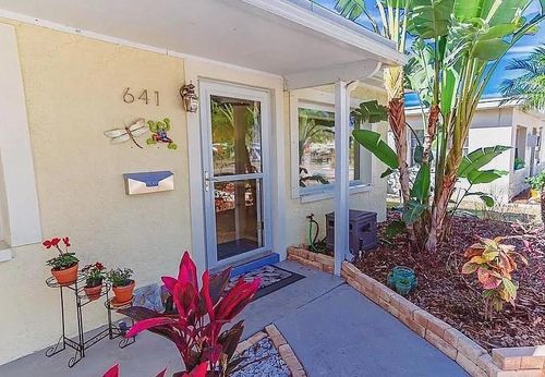 641 Folsom St S, ST PETERSBURG, FL, 33707-2440 | Card Image