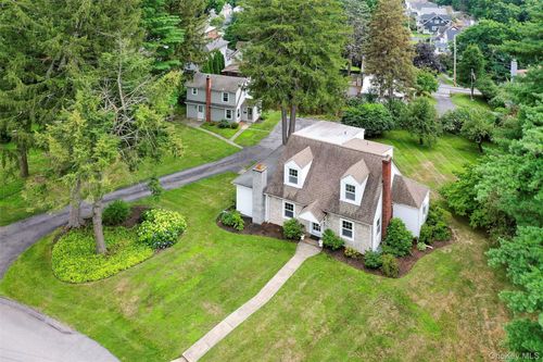 22-20 Kohlanaris Dr, Poughkeepsie, NY, 12601-1612 | Card Image