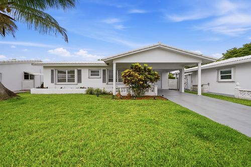 8410 Nw 59th Place, Tamarac, FL, 33321 | Card Image
