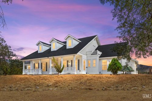 42177 Buckeye St, Caliente, CA, 93518-1842 | Card Image