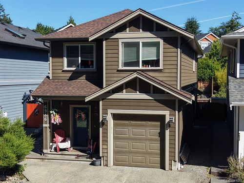 6986 Wright Rd, Sooke, BC, V9Z1M5 | Card Image