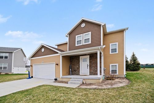 1541 Batson Dr, Mount Pleasant, MI, 48858-3911 | Card Image