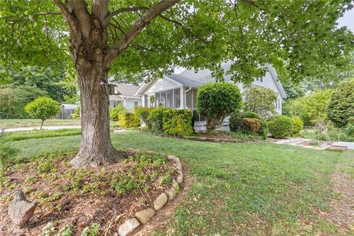 821 Watson Ave, Winston-Salem, NC, 27103-3750 | Card Image