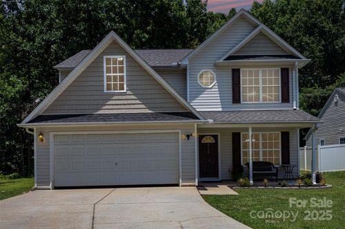 2748 Rabbit Ridge Dr, Bessemer City, NC, 28016-6820 | Card Image