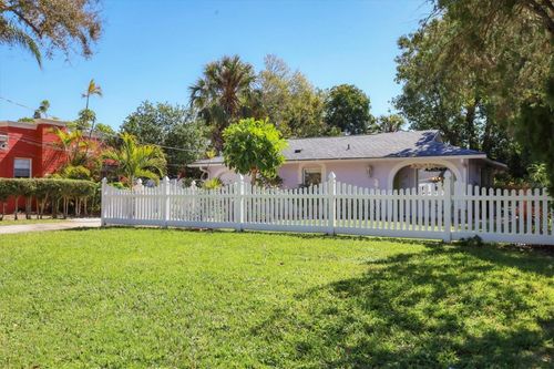 2213 19th Ave W, Bradenton, FL, 34205-4617 | Card Image