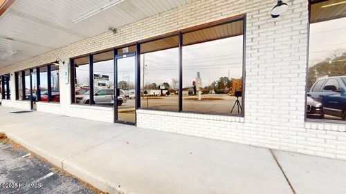 1114 Gum Branch Rd, Jacksonville, NC, 28540-5743 | Card Image