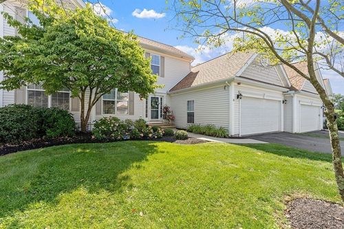 28-28 Brook Ln, Berlin, MA, 01503-1672 | Card Image