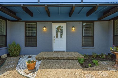 1613 Iroquois Dr, Garland, TX, 75043-1638 | Card Image