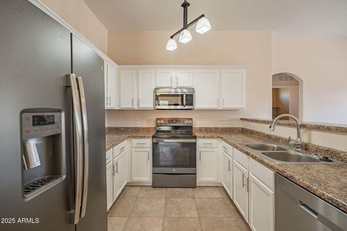 320 N 168th Dr, Goodyear, AZ, 85338-5911 | Card Image
