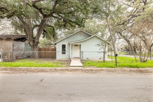 623 Hopkins Street, Gonzales, TX, 78629 | Card Image