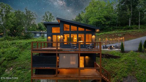 1514 Mountain Drive, Sevierville, TN, 37876 | Card Image