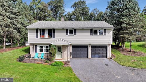 459 Aberdeen Rd, ELIZABETHTOWN, PA, 17022-9402 | Card Image