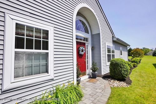 26 Esplanade Drive, Franklin Twp, NJ, 08873 | Card Image