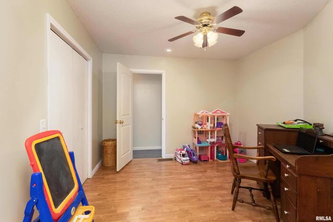 8326 Knoxville Rd, House other with 3 bedrooms, 2 bathrooms and null parking in Milan IL | Image 14