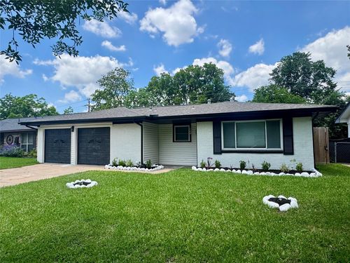 535 Elton Street, Houston, TX, 77034 | Card Image