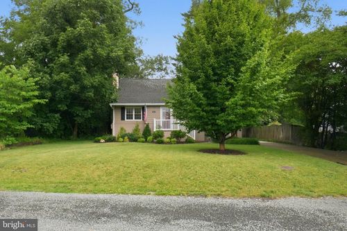 7002 Lee Park Ct, Falls Church, VA, 22042-3908 | Card Image