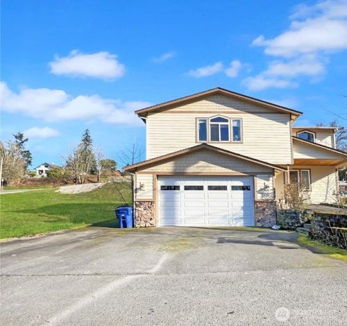 1100 9th Ave, Milton, WA, 98354-8804 | Card Image