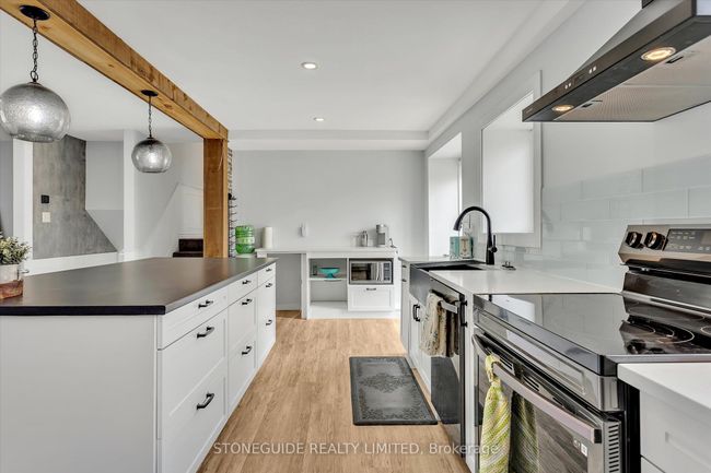 2515 Edgewood Pk, House other with 4 bedrooms, 2 bathrooms and 4 parking in Cavan ON | Image 14