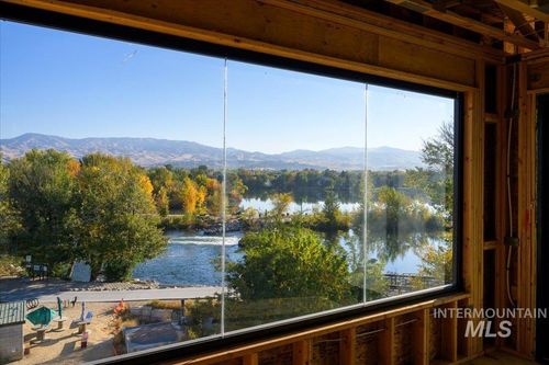 376 E Palapa Ln, Garden City, ID, 83714-6668 | Card Image