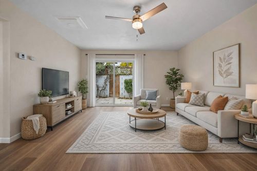 apt-5-805 Tully Rd, Modesto, CA, 95350-5833 | Card Image