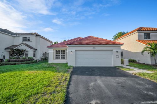 9157 Magnolia Ct, Davie, FL, 33328-6730 | Card Image