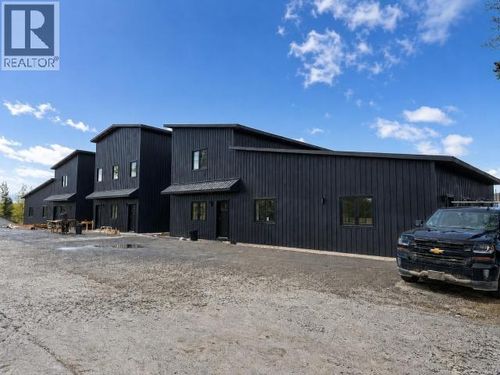 1702 Centennial St, Whitehorse, YT, Y1A0Z4 | Card Image