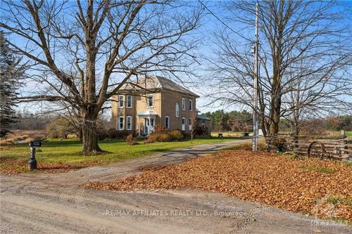 776 Townline Rd, Smiths Falls, ON, K7A4S5 | Card Image