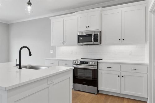 25069 W 94th Ter, Lenexa, KS, 66227-7388 | Card Image