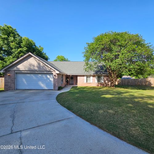 2556 Audubon Pl, Biloxi, MS, 39531-3707 | Card Image