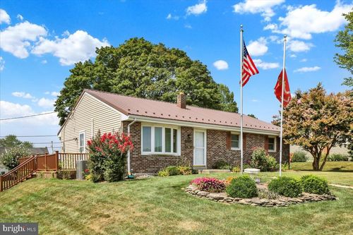 701 N Grant St, PALMYRA, PA, 17078-1203 | Card Image