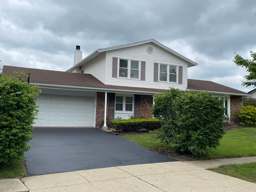 1430 Haise Ln, Elk Grove Village, IL, 60007-3117 | Card Image