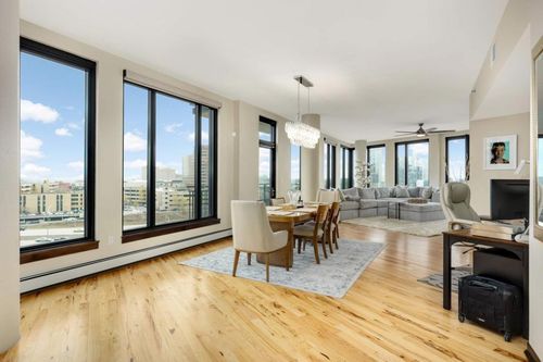 unit-701-1240 S 2nd St, Minneapolis, MN, 55415-2621 | Card Image