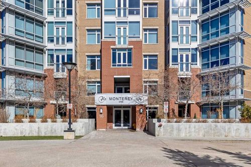 310-16 Varsity Estates Cir Nw, Calgary, AB, T3A2C5 | Card Image