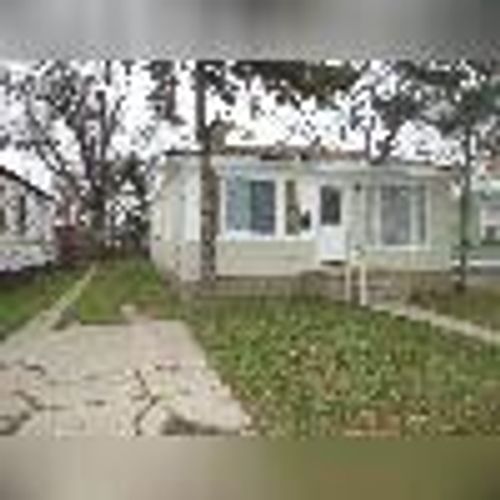 1967 Waltz Ave, Warren, MI, 48091-1870 | Card Image