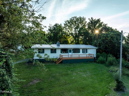 724 Oak Grove Road, Johnson City, TN, 37615 | Card Image