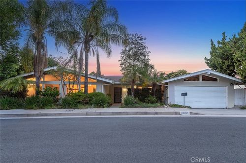 15407 Stonewood Ter, Sherman Oaks, CA, 91403-4919 | Card Image