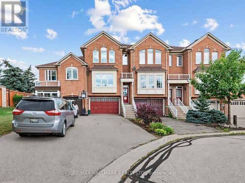 30 Jarrett Crt, Maple, ON, L6A3W4 | Card Image