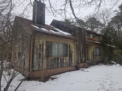 9 Haney Ct, Manorville, NY, 11949-2530 | Card Image