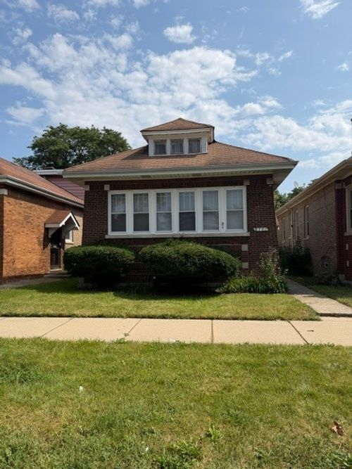 8741 S Laflin Street, Chicago, IL, 60620 | Card Image