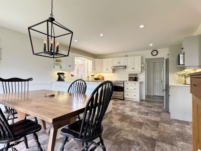 81572 Lucknow Line, Home with 4 bedrooms, 2 bathrooms and 10 parking in Goderich ON | Image 8