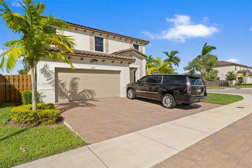 11903-11903 Sw 241st St, Homestead, FL, 33032-3044 | Card Image