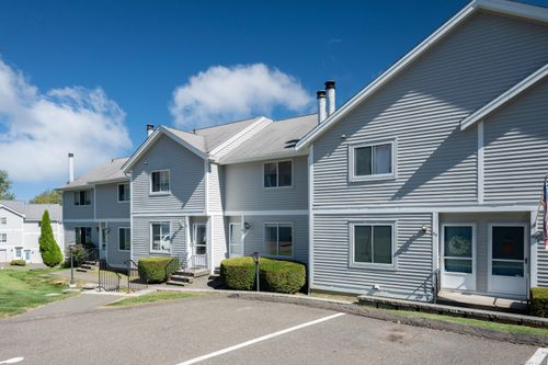 unit-87-151 Shelter Rock Rd, Danbury, CT, 06810-7077 | Card Image
