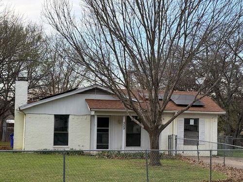 329 Walnut Ave, Azle, TX, 76020-3351 | Card Image