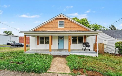 706 S Hamilton St, Eden, NC, 27288-6439 | Card Image