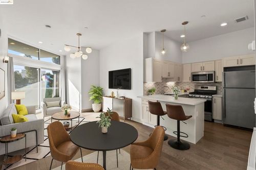 apt-1-410 Webster St, Oakland, CA, 94607-4177 | Card Image