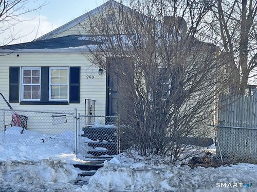 940 Reservoir Ave, Bridgeport, CT, 06606-3924 | Card Image